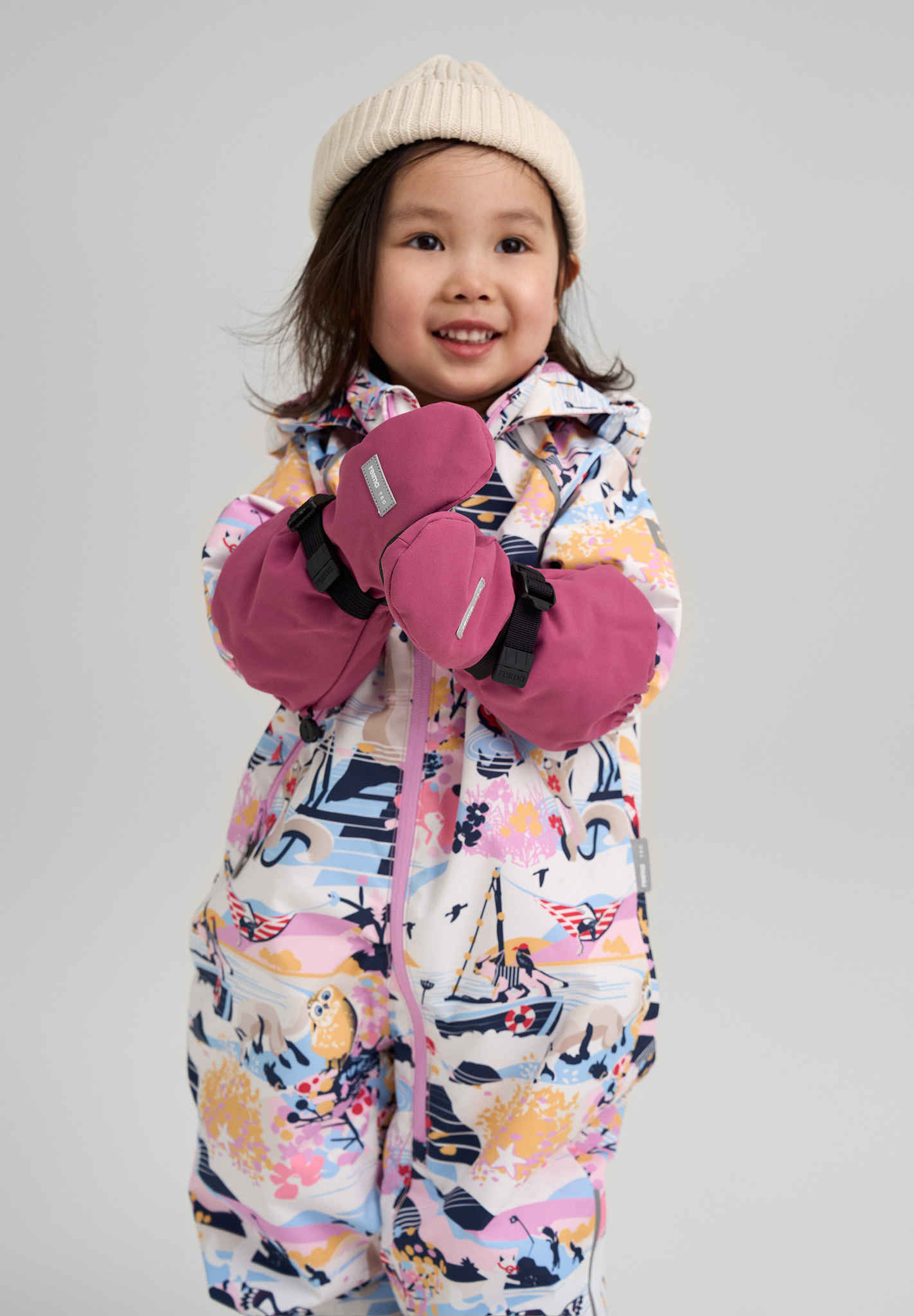 Barn vattentäta skalvantar Askare