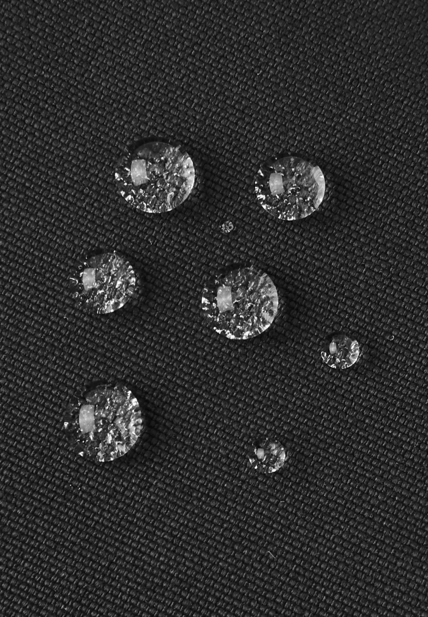 Barn vattentäta skalvantar Askare